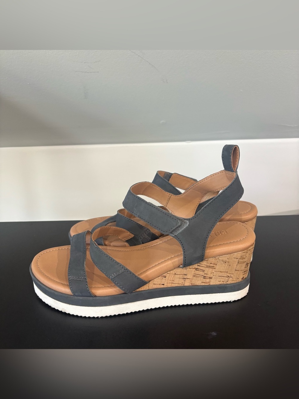 Crevo Claudia Wedge Platform Sandals Shoes, size 9 - Picture 1 of 8